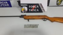 Homem é preso pela PM por porte ilegal de arma de fogo em área rural