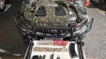 Rotam prende dois homens e apreende arsenal de armas de facção criminosa
