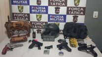 Força Tática recupera simulacros de arma de fogo e outros objetos furtados de loja de artigos militares