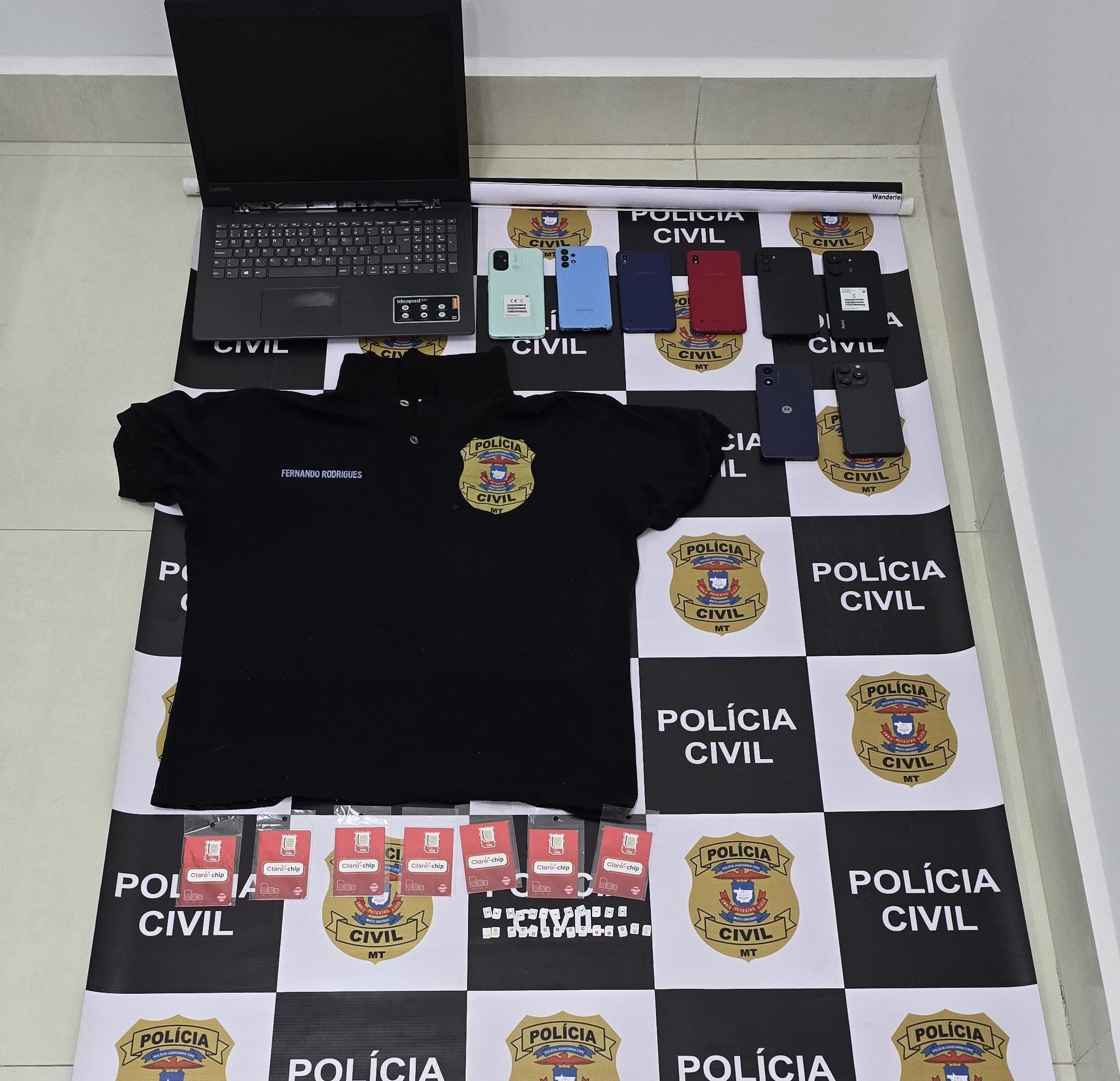 Polícia Civil desmonta central usada na prática de golpes e extorsão e prende quatro criminosos em VG