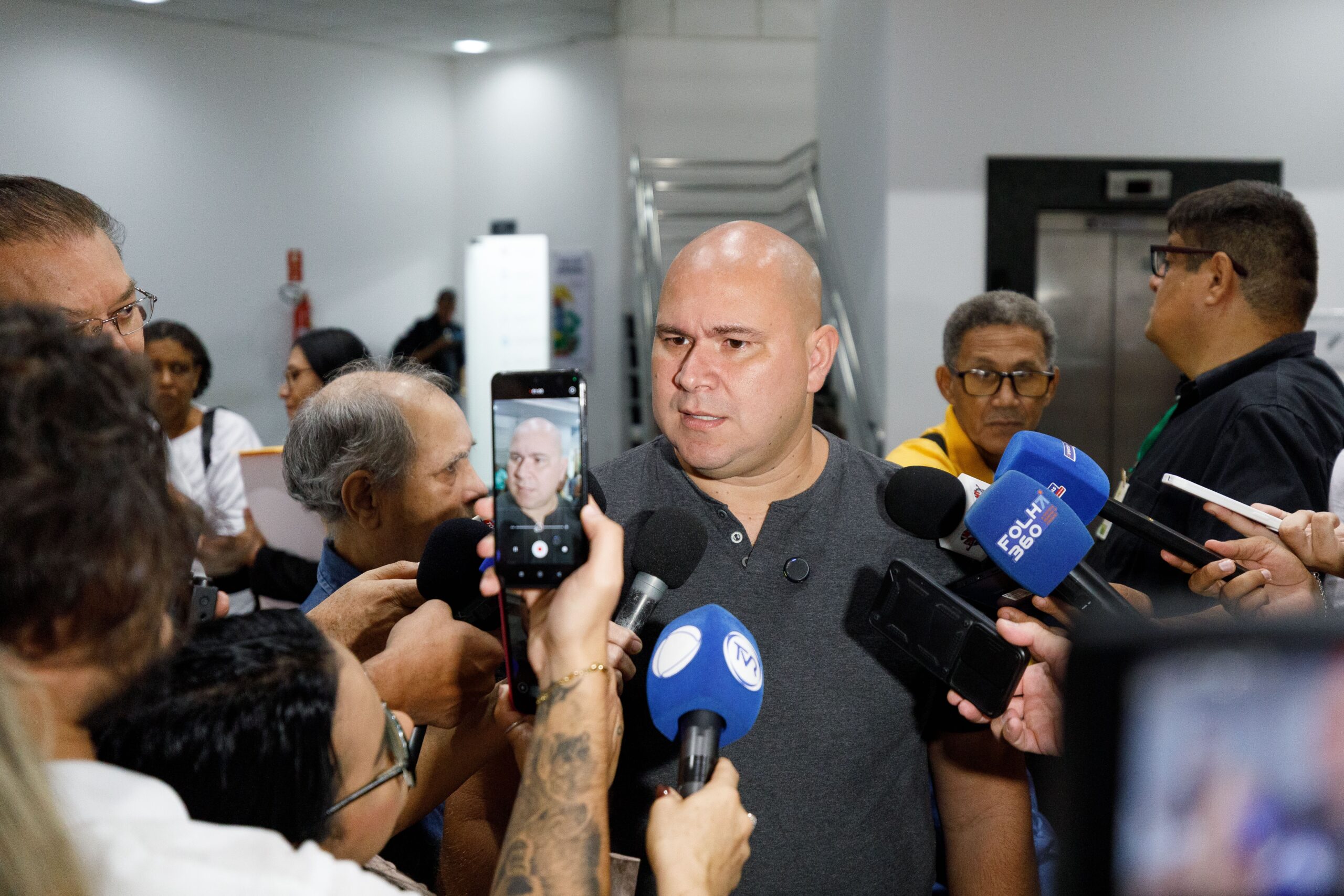 Aniversário de Cuiabá terá foco em limpeza e tapa-buraco, afirma prefeito