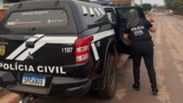 Polícia Civil cumpre mandados contra professor investigado por estupro de vulnerável em Cáceres