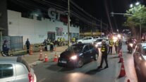 Lei Seca prende 11 condutores por embriaguez em avenida de Cuiabá