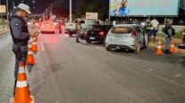 Operação Lei Seca termina com dois condutores presos por embriaguez e 31 veículos removidos em Cuiabá