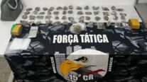 Força Tática prende homem por tráfico e apreende 54 porções de maconha
