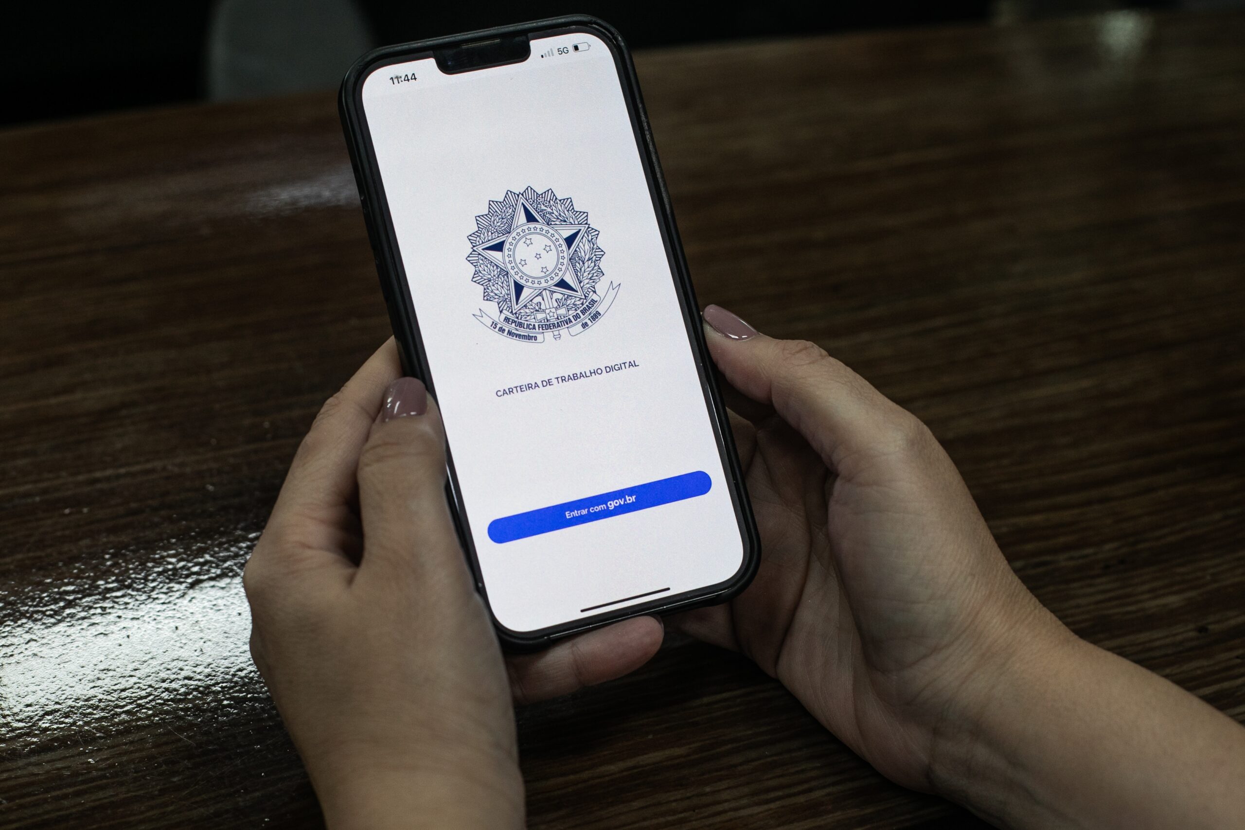 Sine de Cuiabá tem 95 vagas abertas para garçom e mais 289 em diversas áreas