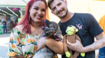 Cães são adotados em feira da Prefeitura de Cuiabá