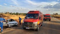 Bombeiros militares atendem vítimas de acidente de trânsito na MT-325