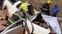 Bombeiros retiram vítima presa às ferragens de veículo após grave acidente na MT-473