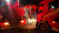 Corpo de Bombeiros apaga incêndio em carreta na estrada do Batovi