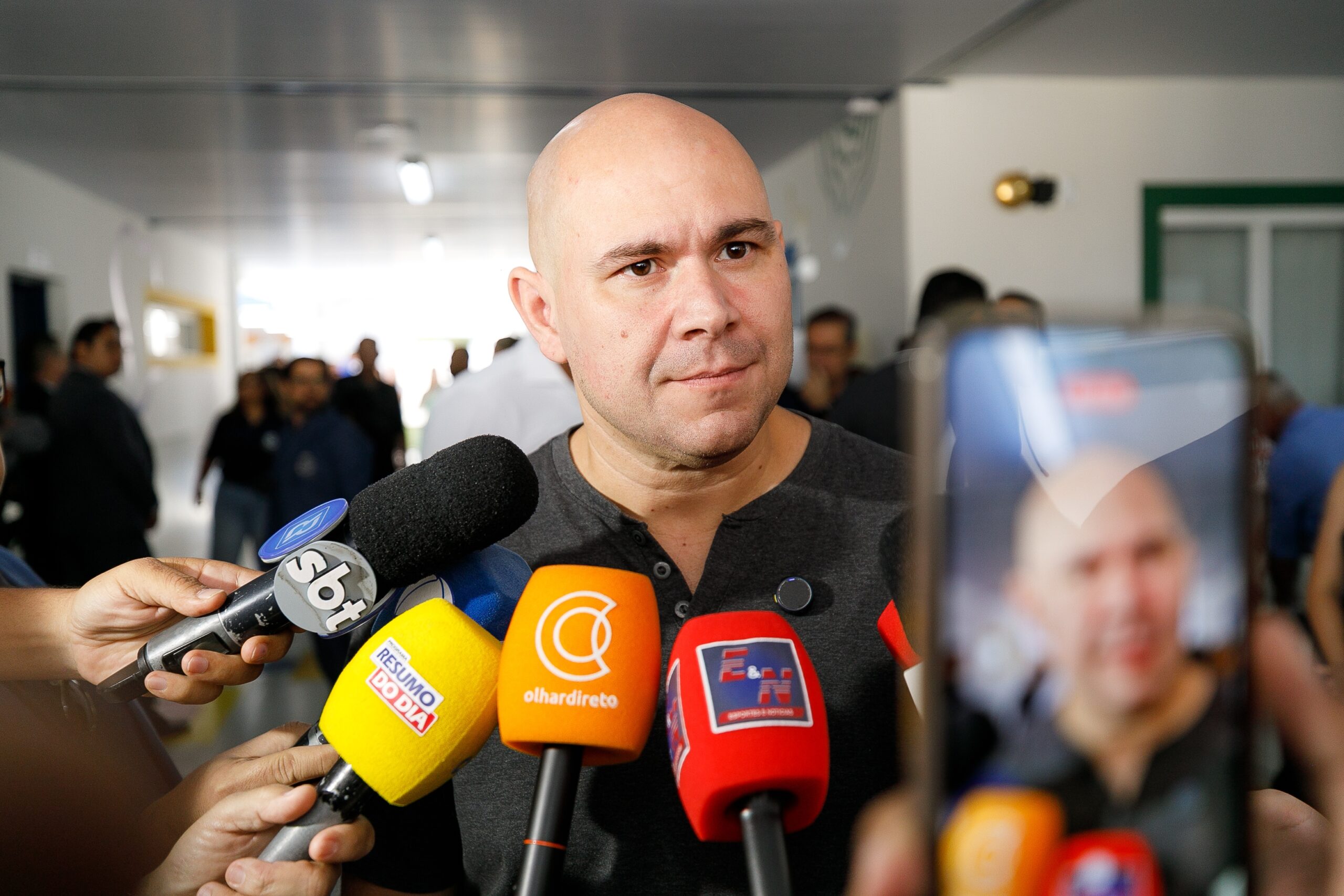 Prefeito anuncia que lotes urbanizados destinados ao Contorno Leste atenderão famílias em áreas de risco