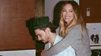 ‘Uma vez por ano’, conta Hilary Duff sobre dinâmica inusitada com o marido; entenda