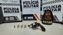 Polícia Militar apreende arma de fogo e conduz três suspeitos em Cáceres