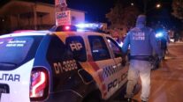 Polícia Militar prende homem suspeito de violência doméstica em Juína