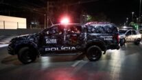 Foragido da Justiça é preso pela Rotam durante jogo de futebol em Cuiabá
