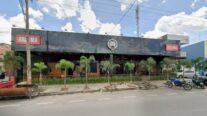 Homem atira dentro de bar após ser questionado por encarar mulher em Cuiabá, diz polícia