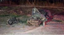 Carreta invade pista contrária durante ultrapassagem, atinge moto e carro e deixa um morto na BR-163 em MT