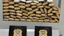 Mulher é presa com mais de 70 tabletes de skunk escondidos em casa em MT
